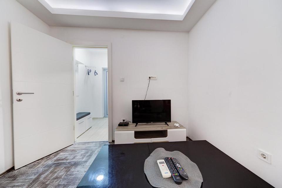Post Office Center Apartments Budva Ngoại thất bức ảnh